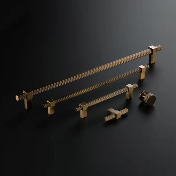 Huxley Pull Handle 320 mm | Brushed Satin Brass - Image 2